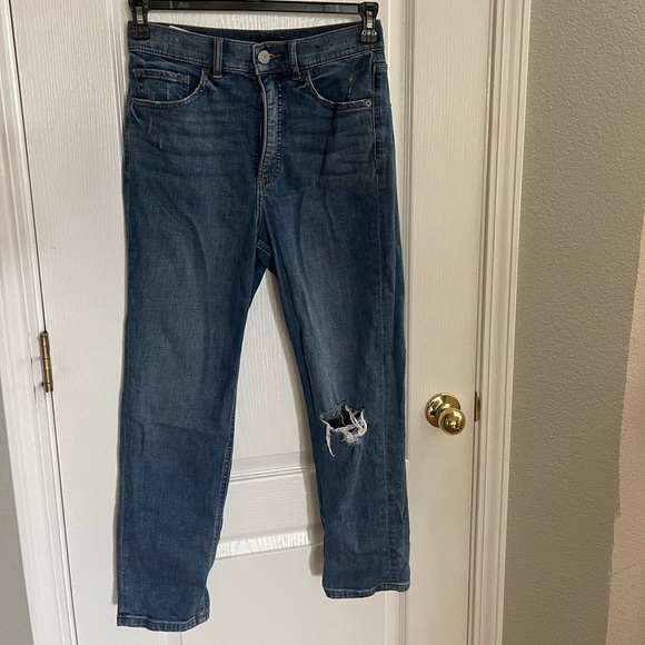 Express Denim - Express Super High Rise Mom Jean size 4R